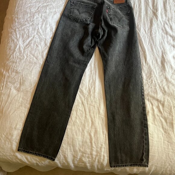 26x32 Levi's 501 '90s Women's Jeans - Picture 8 of 9